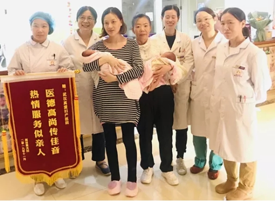 真愛婦產(chǎn)迎來雙胞胎公主，勇敢寶媽為愛堅持順產(chǎn)